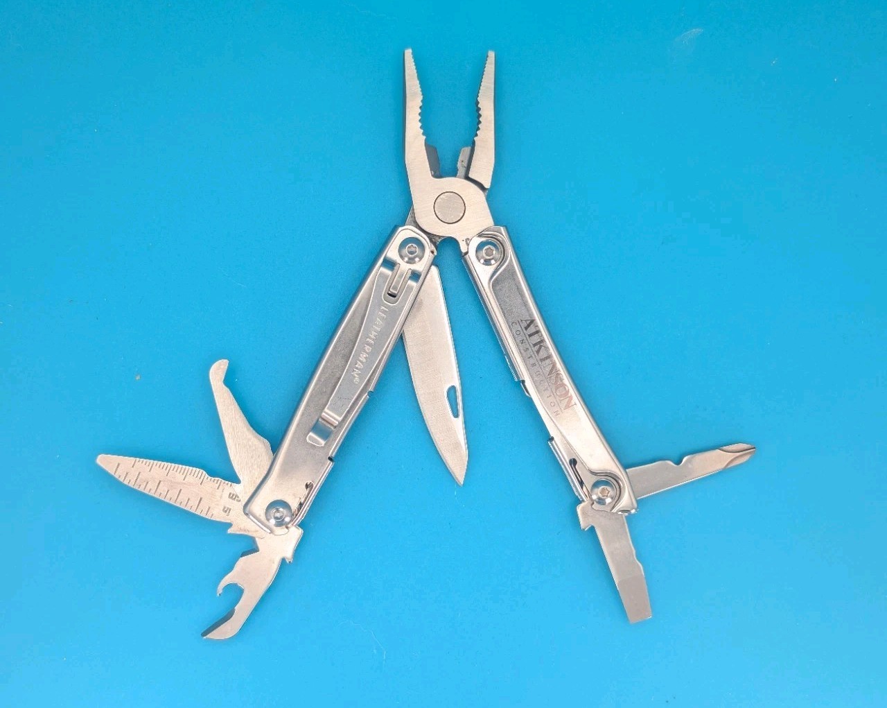 Leatherman Rev 3.8″ Multi-Tool, Stainless! *ATKINSON CONSTRUCTION*
