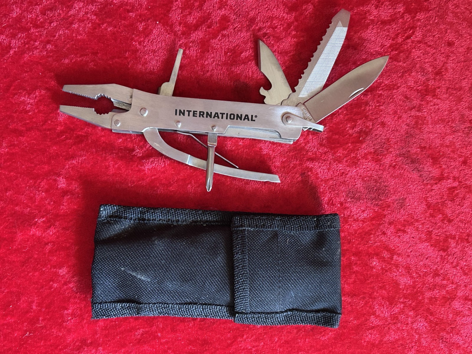 International Multitool Stainless Steel Canvas Pouch Pliers Saw Knife etc T1