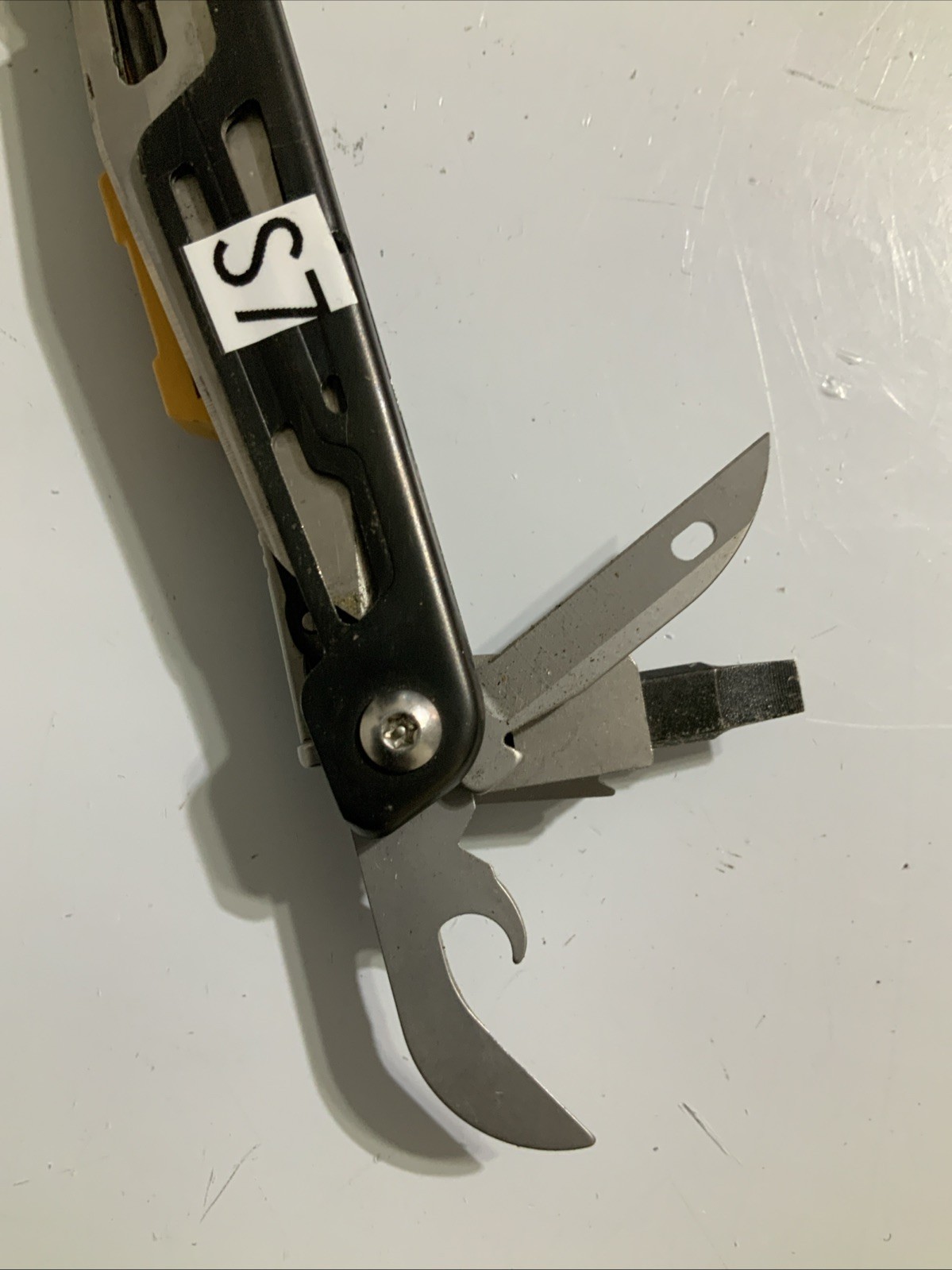 LEATHERMAN Signal Multi-Tool! – S7