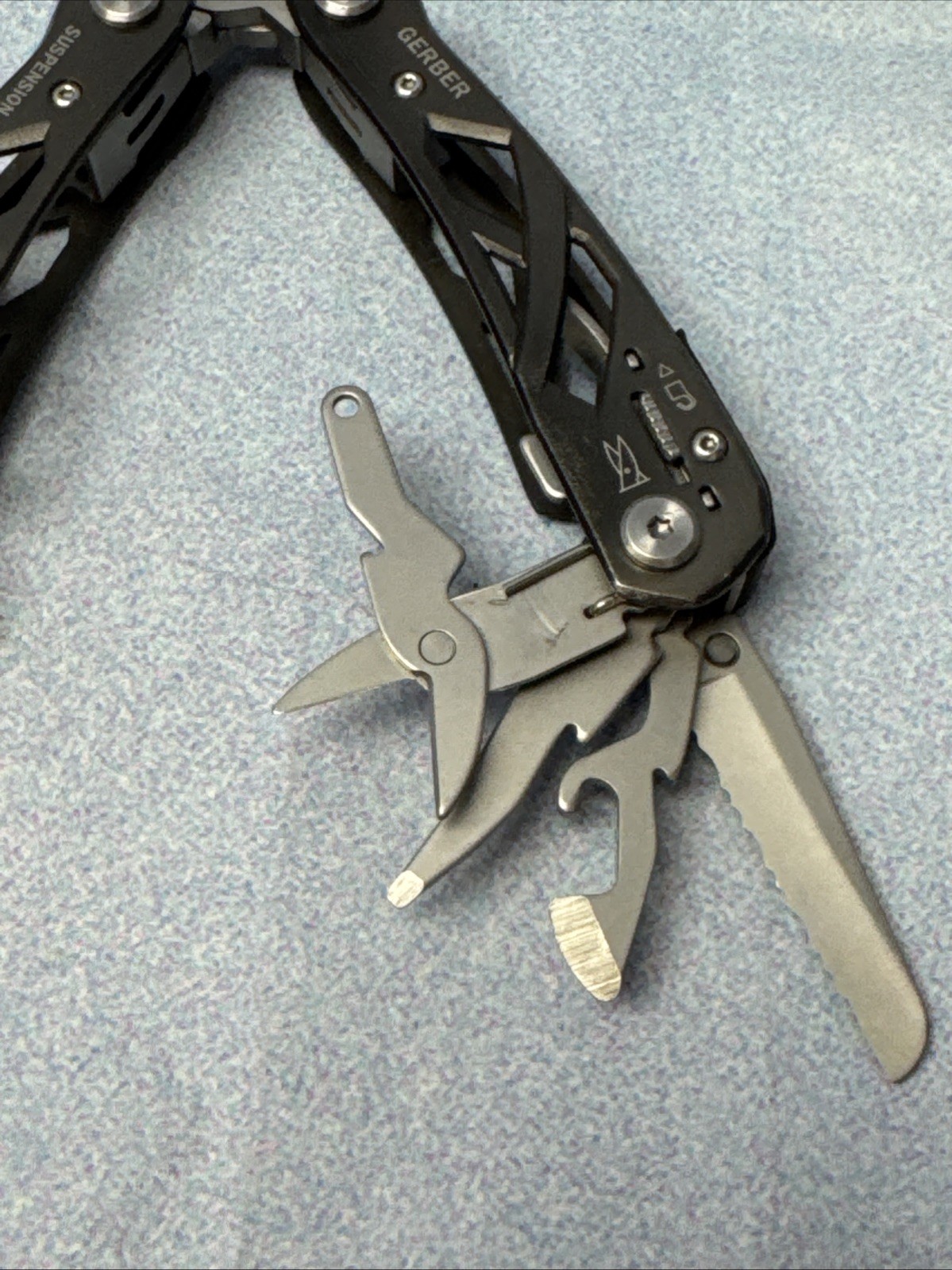 GERBER SUSPENSION NXT MULTI-TOOL WITH GERBER CASE