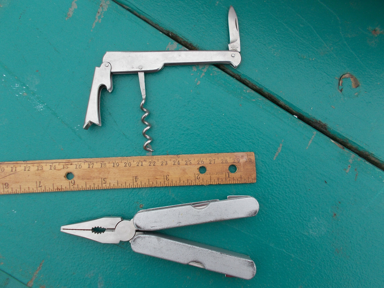 Lot of (2) Multi Tools – stainless steel unbranded