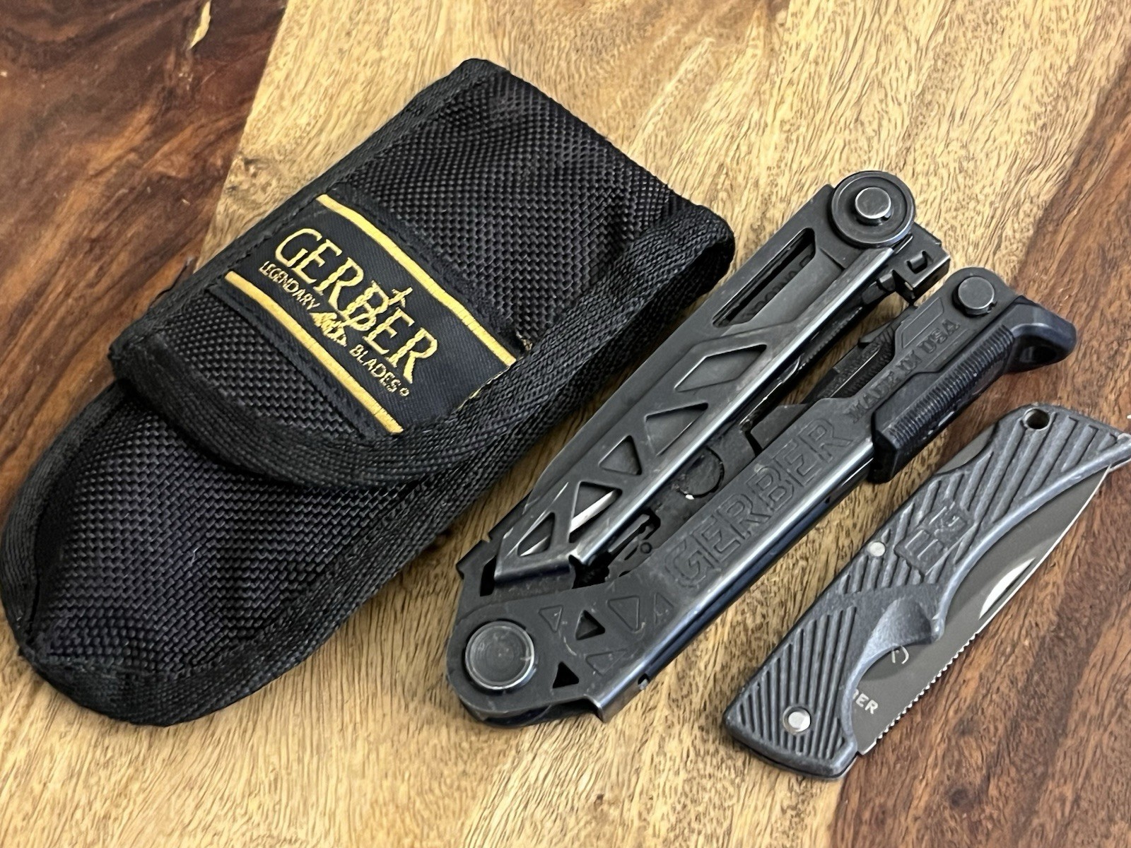 Gerber Center Drive Multi Tool Black USA Excellent Cond w/Sheath & Bear Knife
