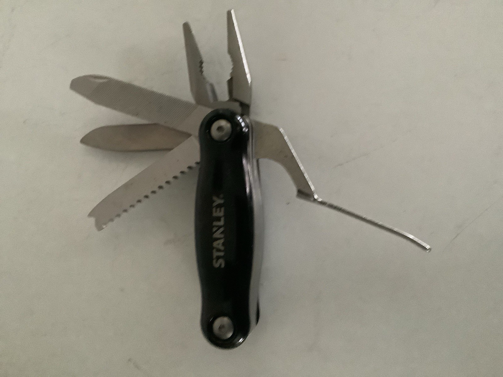 Stanley Multi-Tool 7 In 1 Combination Pliers Preowned