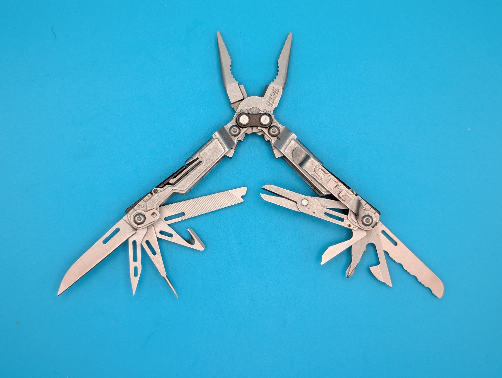 SOG PowerPint Tool Compact Lightweight Silver Multi-Tool!