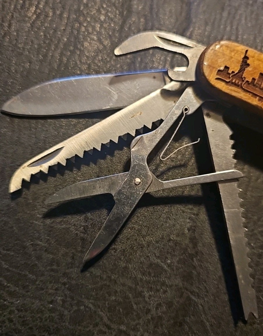 11 Tool Swiss Army Knife Wood-Handled Multi-Tool Knife NEW YORK CITY GARRETT