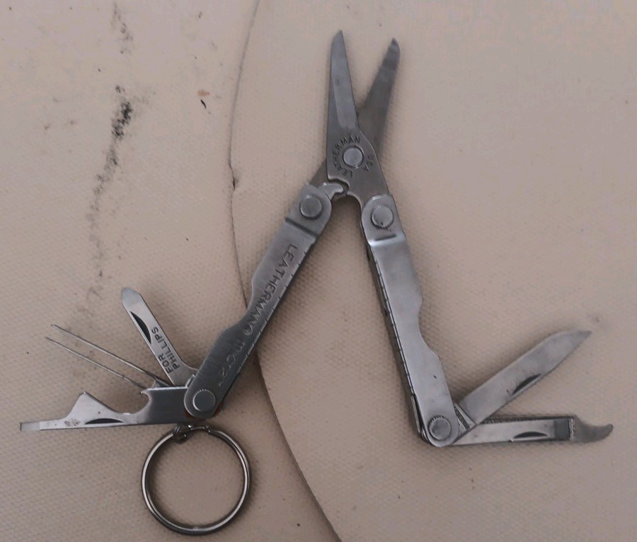 Leatherman Micra W/keychain Stainless Steel 2 1/2″ Spring-action Scissors