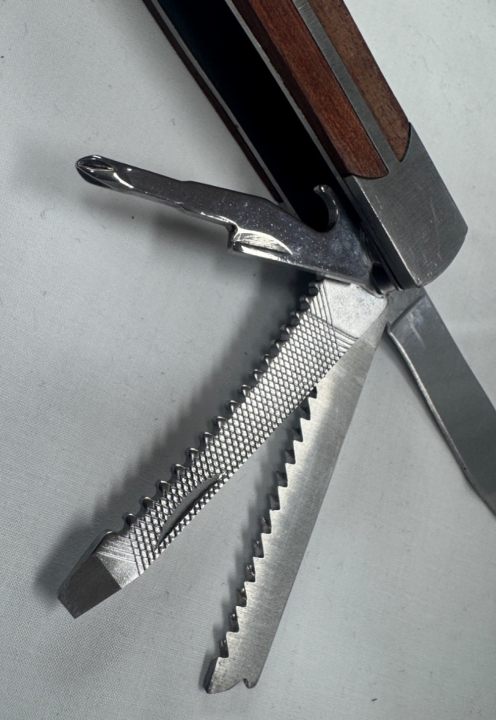 SHEFFIELD CAMPER MULTI TOOL 12-IN-1