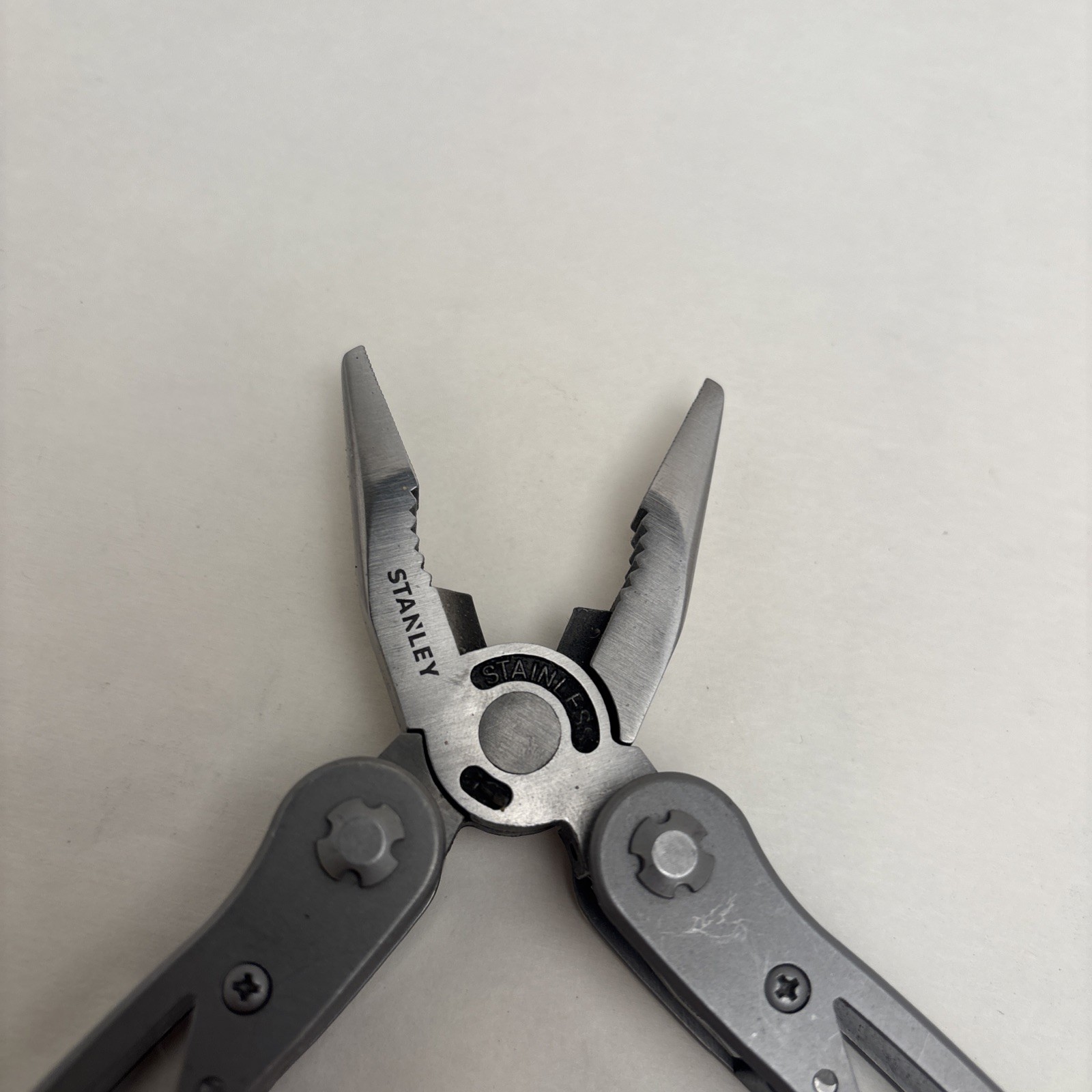 Stanley Multi-Tool silver Survival Hunt Camp Bugout Fish Boat Hike Tactical