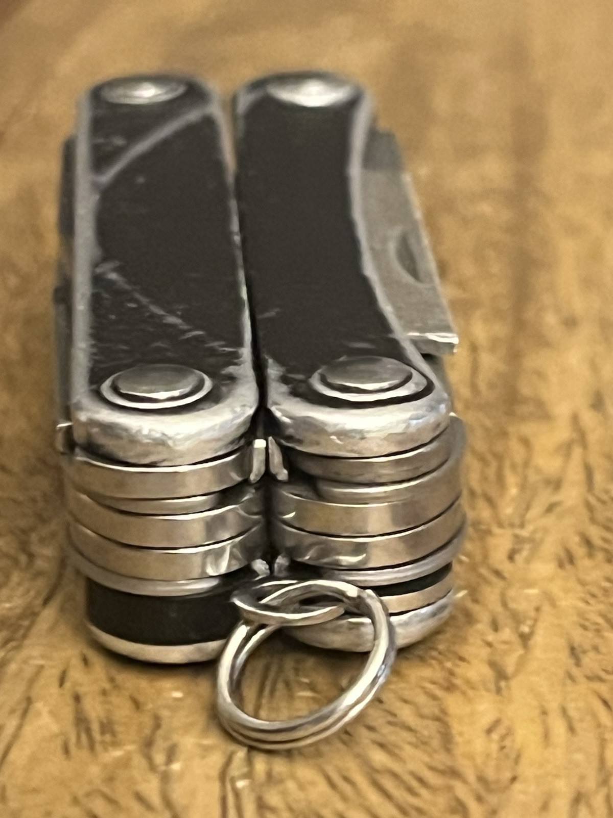 RETIRED Leatherman Squirt PS4 MultiTool Black DISCONTINUED
