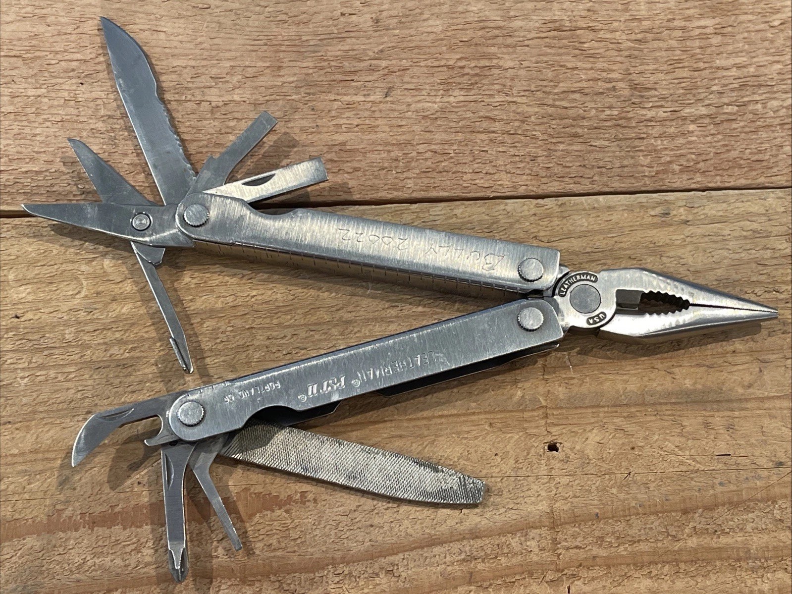 Vintage Leatherman USA PST II Nice Used Condition Scissors Knife File Phillips ￼