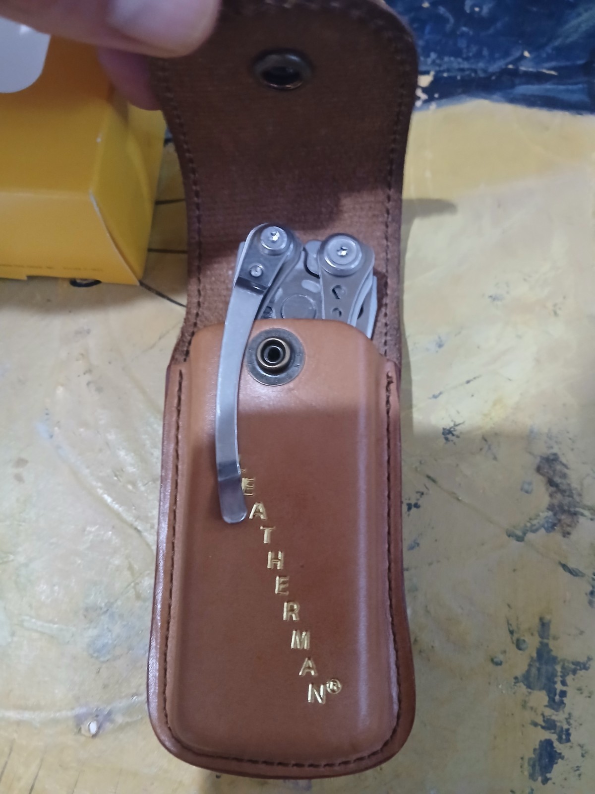 Unused Leatherman Skeletool Multitool- W/ Genuine Brown Leather Sheath USA Boxed