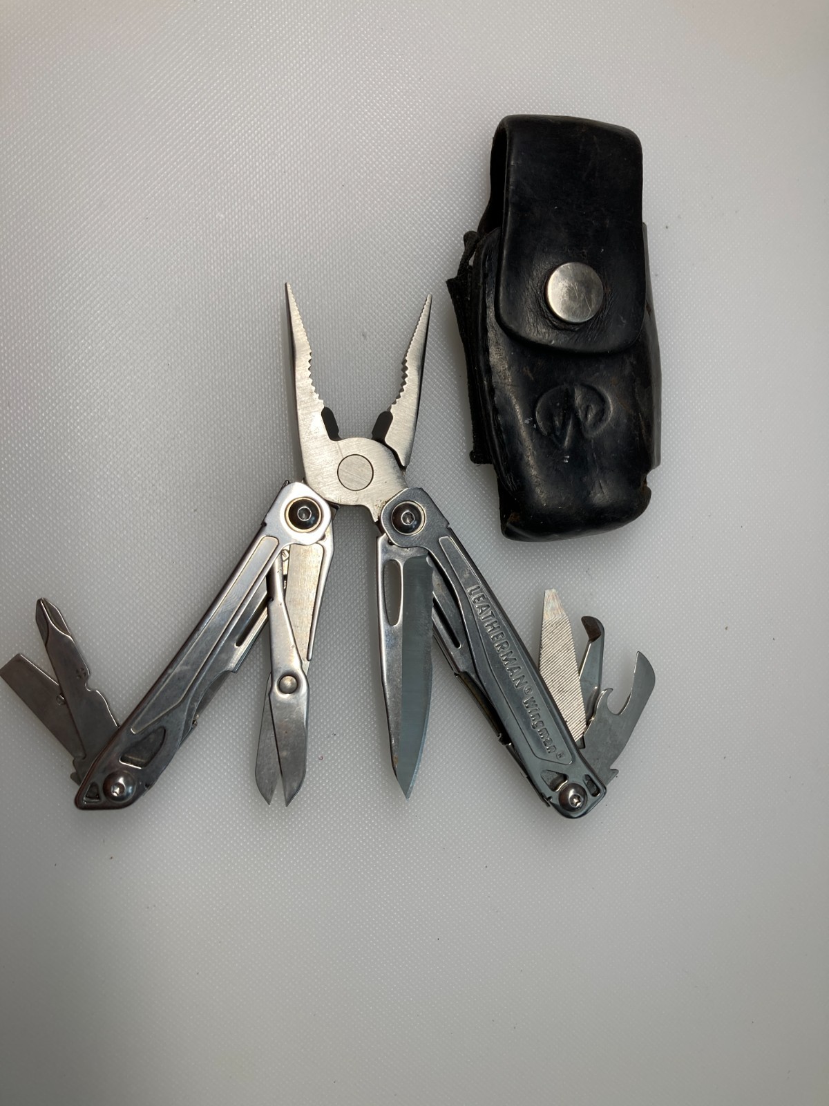 Leatherman Wingman Multi-Tool With Case