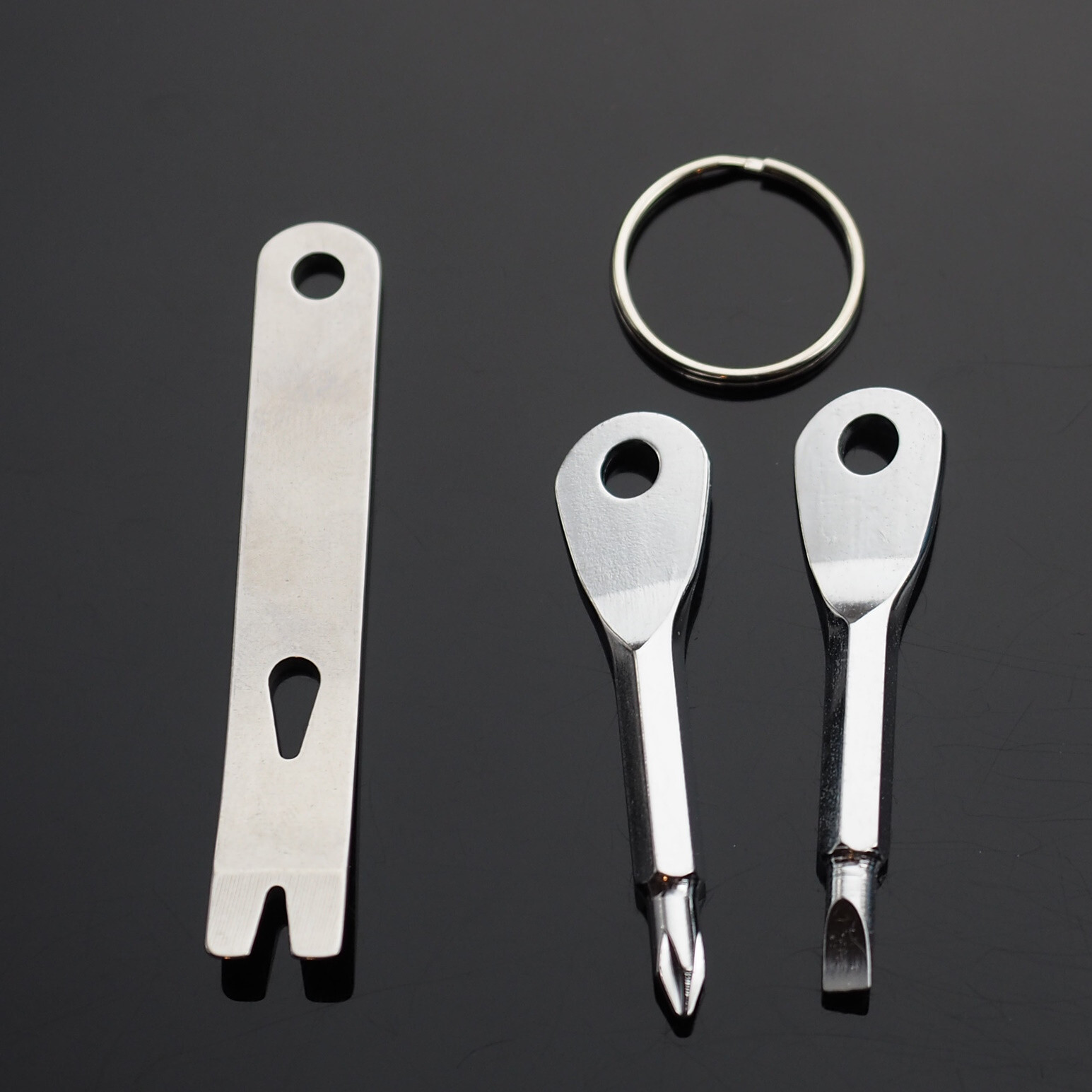 2pcs Combo – Crowbar & Key Screwdrivers Keychain Carabiner Clip EDC – Silver