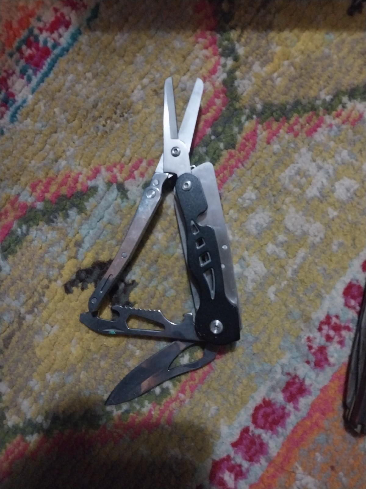 Multi Tool Knife Scissors Saw Can Opener And Cork Screw