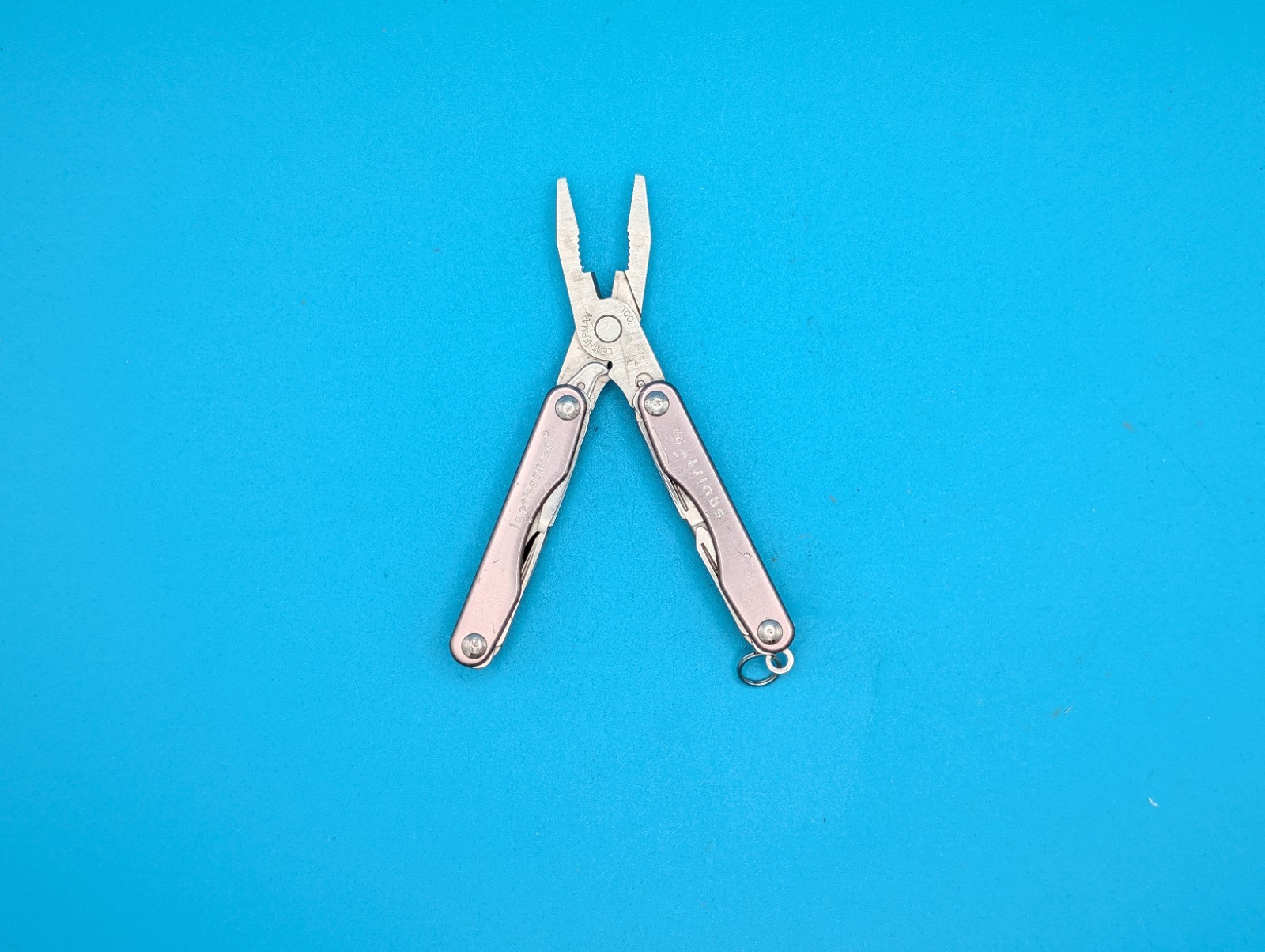 Leatherman Squirt P4 Multi-Tool, Key Ring, Retired, GRAY! *WOOD/PATEL*