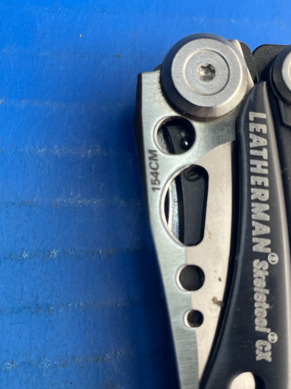 Leatherman Skeletool CX Multi-Tool Pliers Knife Bit Driver