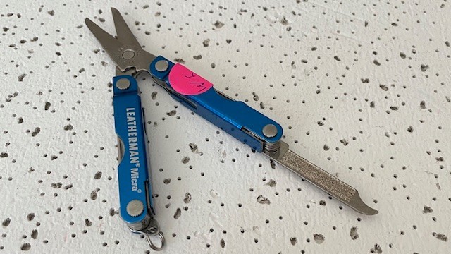 Leatherman Micra Scissors Knife Tweezers File Blue Multi Tool- – – – –