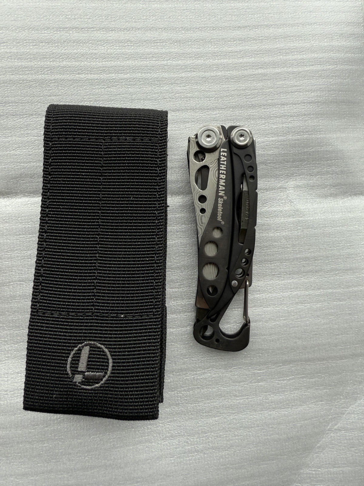 Leatherman Skeletool Damascus. Rare . Authentic