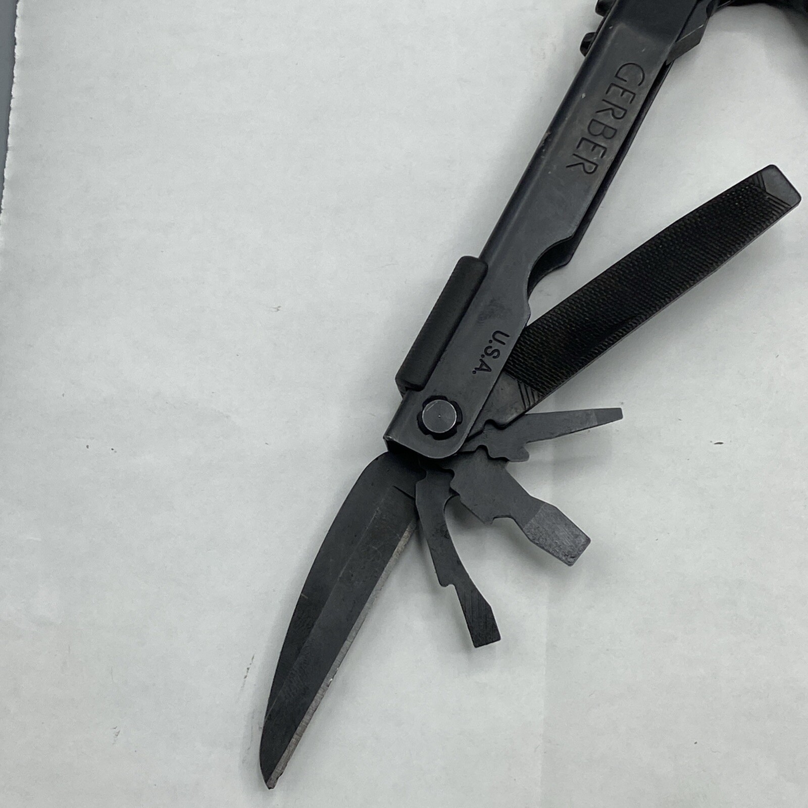 Gerber MP 600, Carbide Cutters, Needlenose – Black