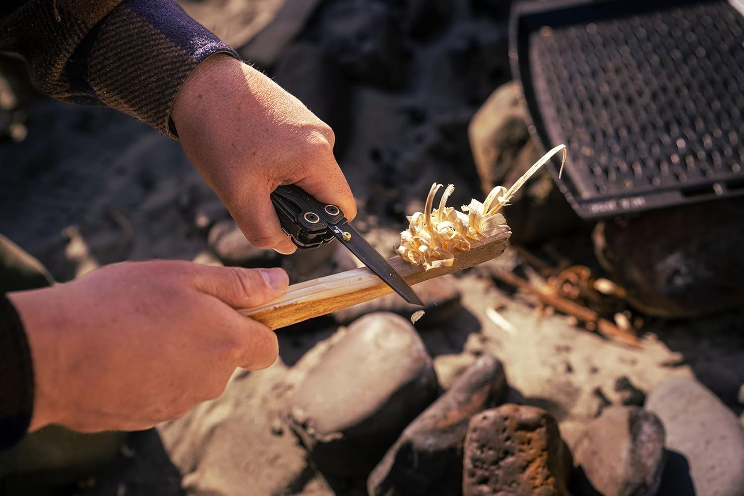 Outdoor Adventure Multi Tool – Leatherman Wave Alpha 16-in-1 MagnaCut