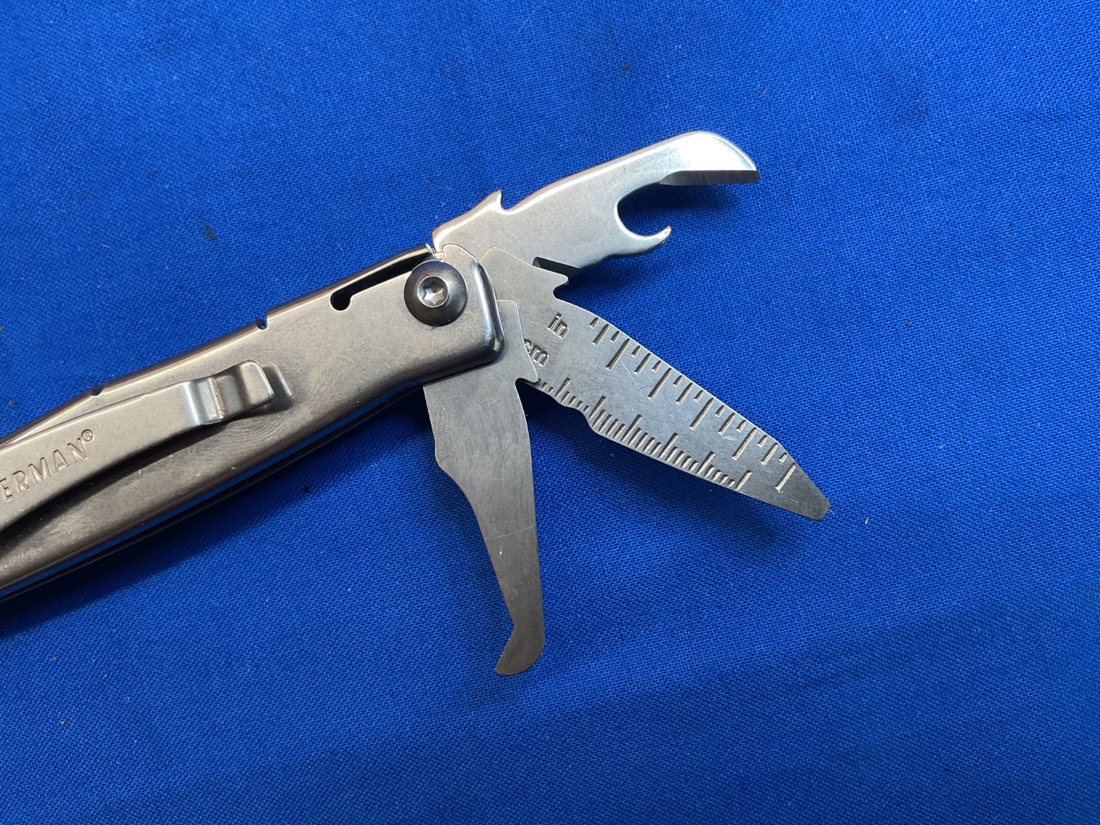 Leatherman Rev Multi-Tool Knife Plier 2020 Date Code