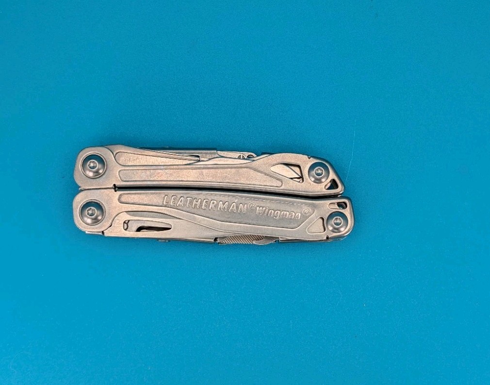 LEATHERMAN WINGMAN MULTI-TOOL! FAST SHIPPING!
