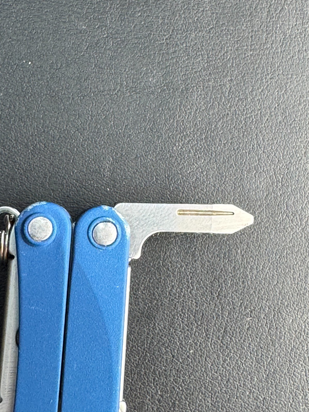 Leatherman Squirt PS4 Multi Tool, Knife, Pliers – Blue