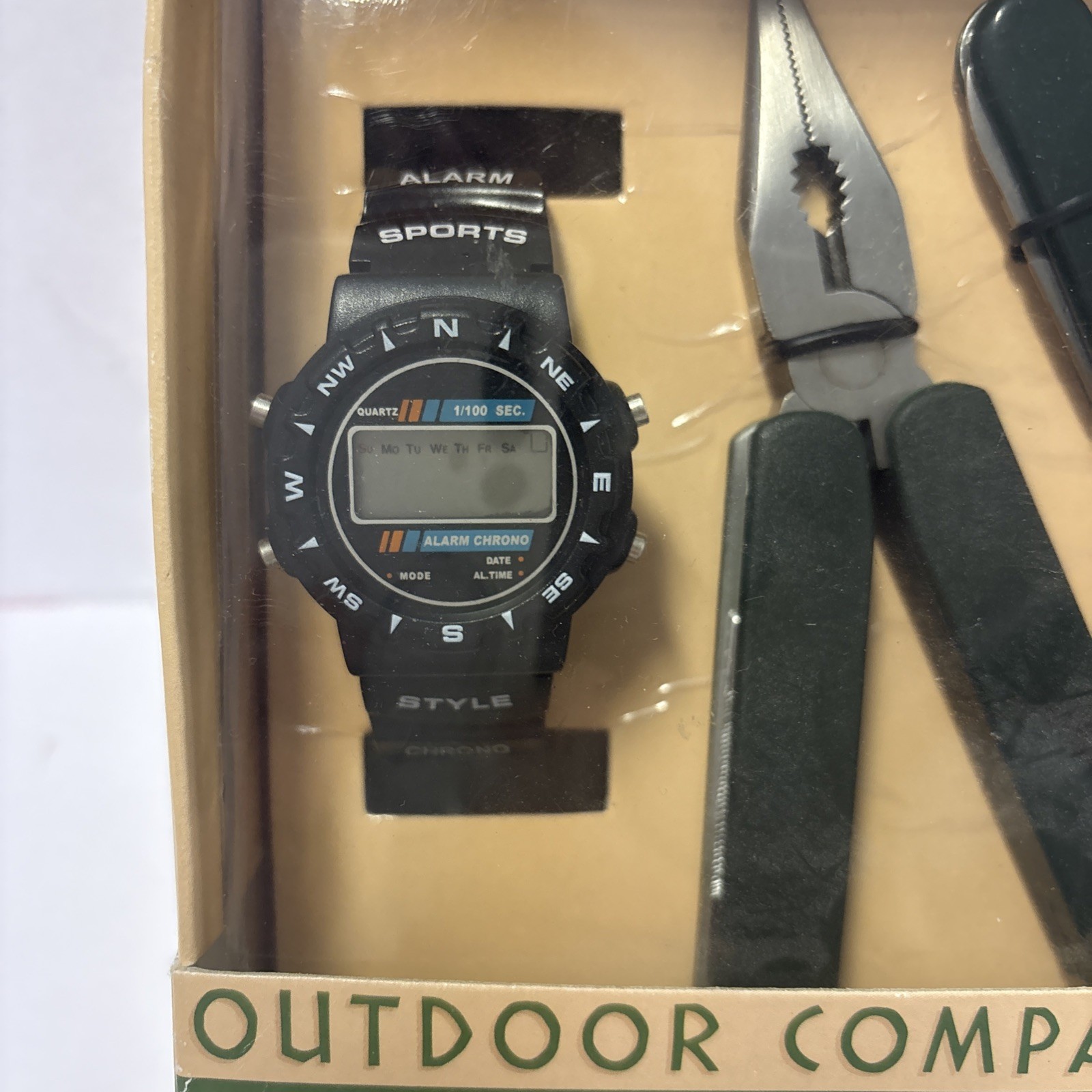 🌹New VTG Outdoor Companions Pocket Multi-Tool, Sports Watch, Pocket Knife Set