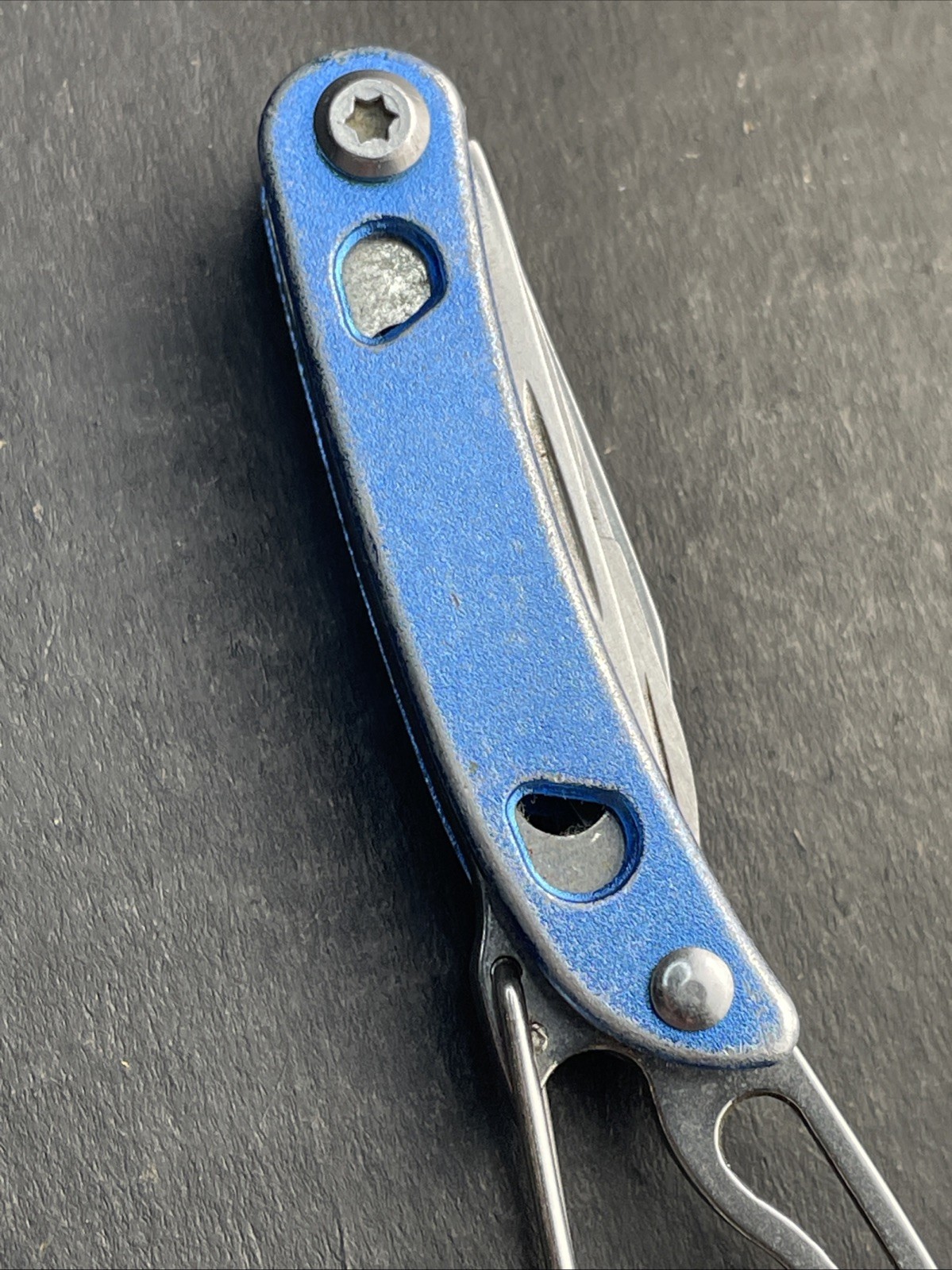 Urban Gear Mini Multitool – Versatile Pocket Tool