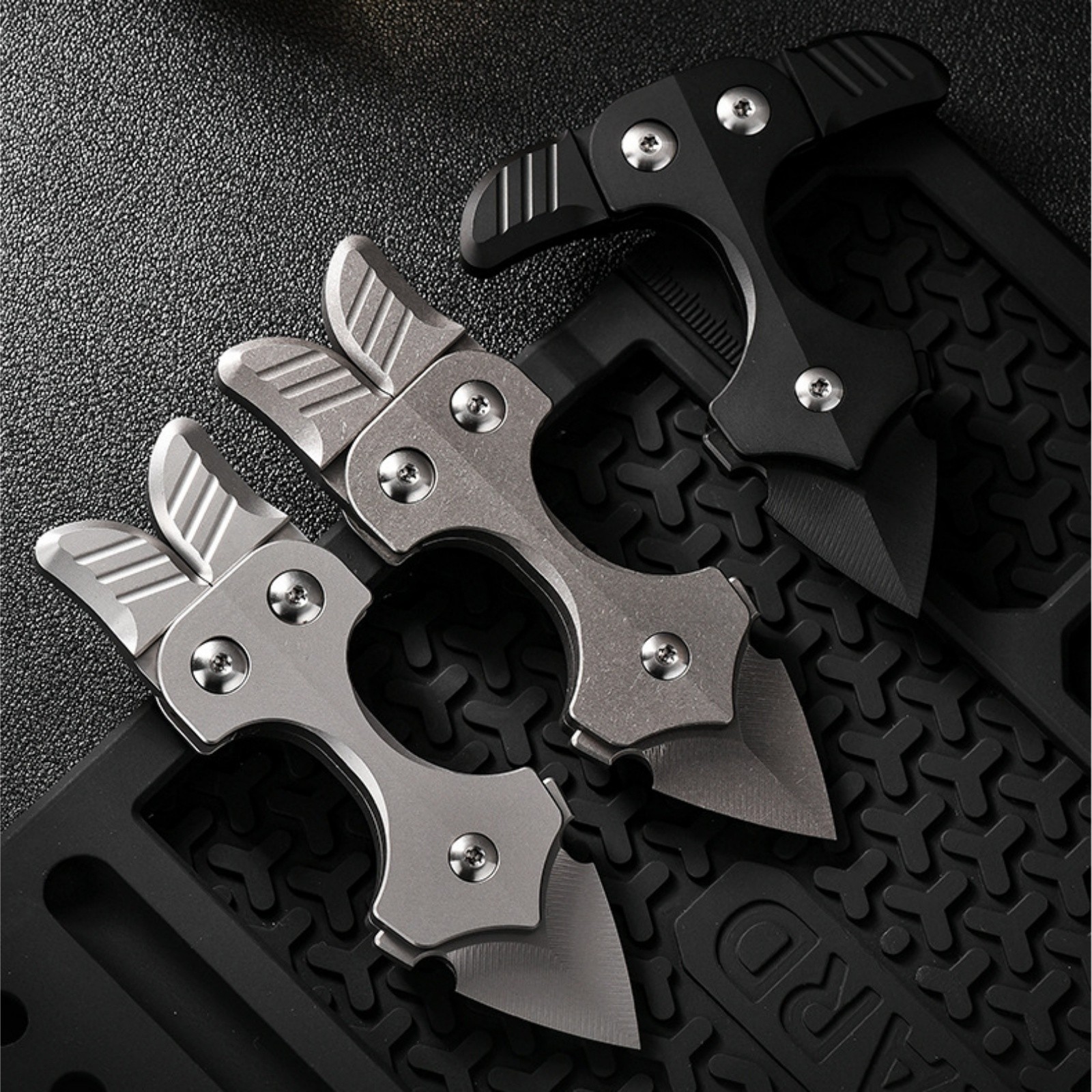 Titanium Alloy EDC Multi-Tool Pry Bar with Sheath Outdoor Camping Gear A++++