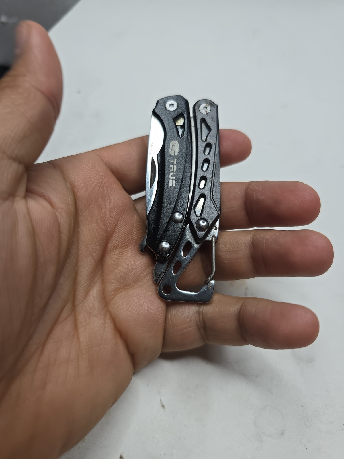 Multi Tool True Utility Pocket Set Seven With Angle Light