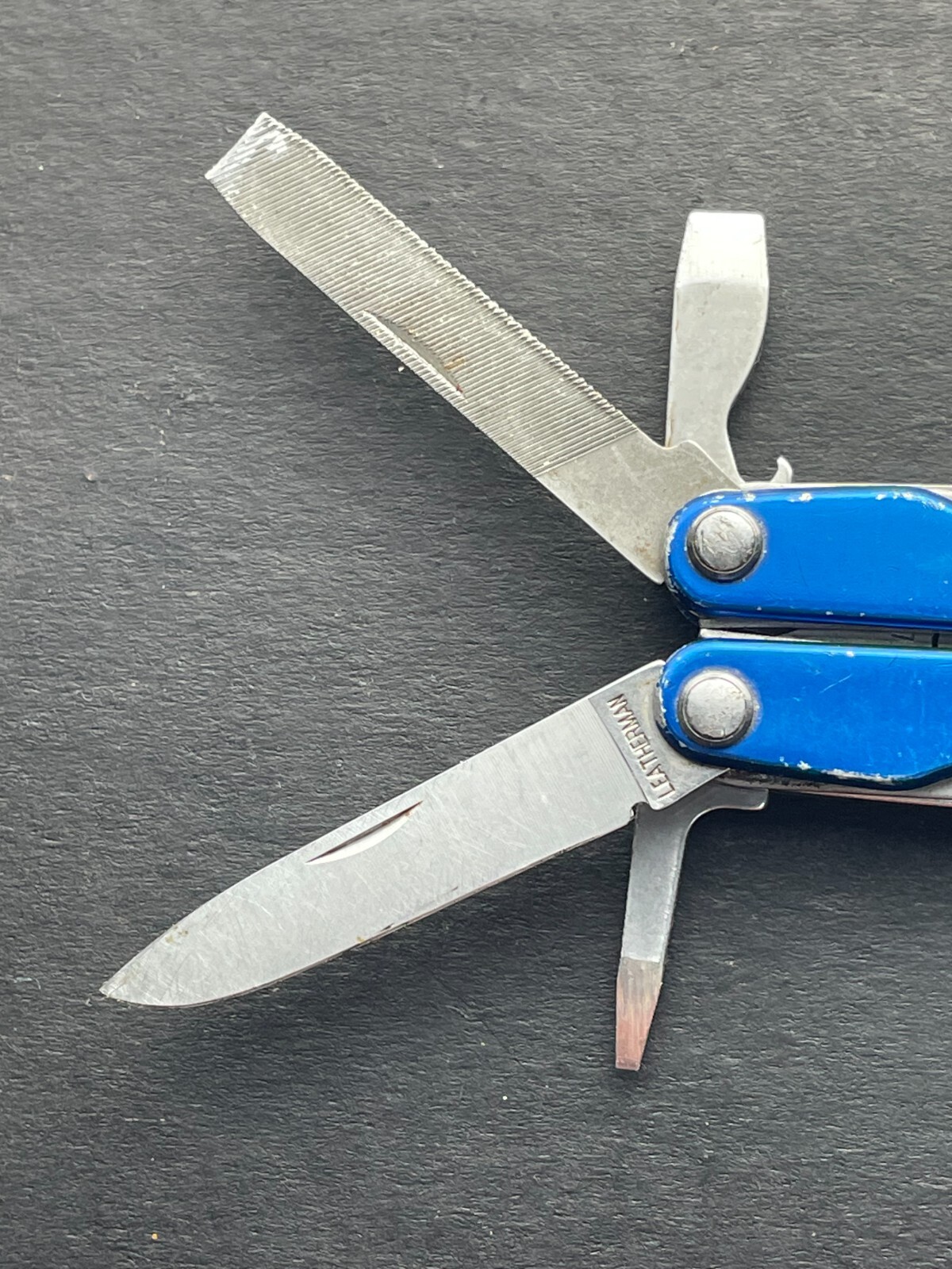 Leatherman SQUIRT P4 Multi-Tool with 7 tools – Various Colors