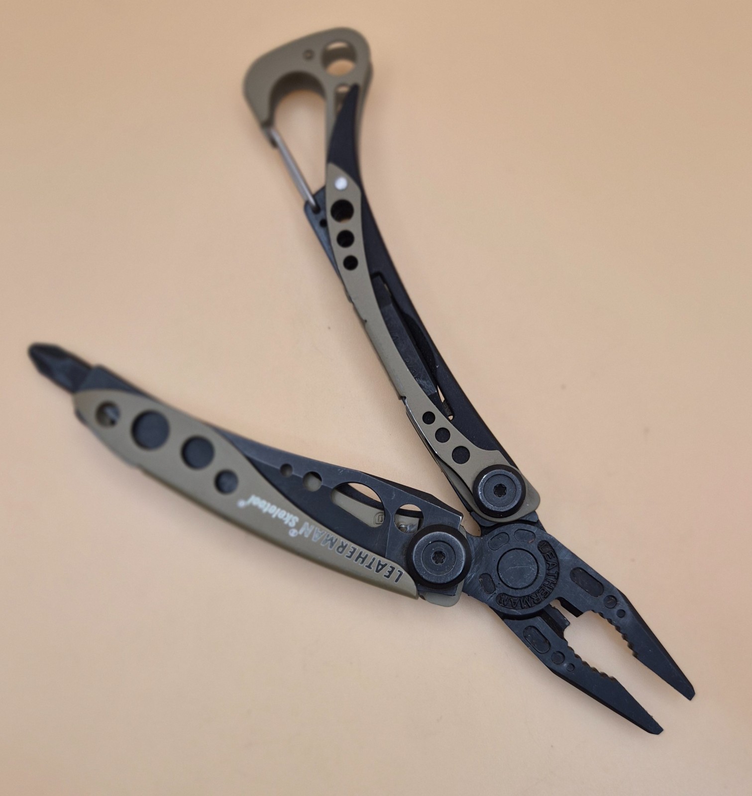 Leatherman SKELETOOL Multi-tool Coyote Tan – Good Condition (001)