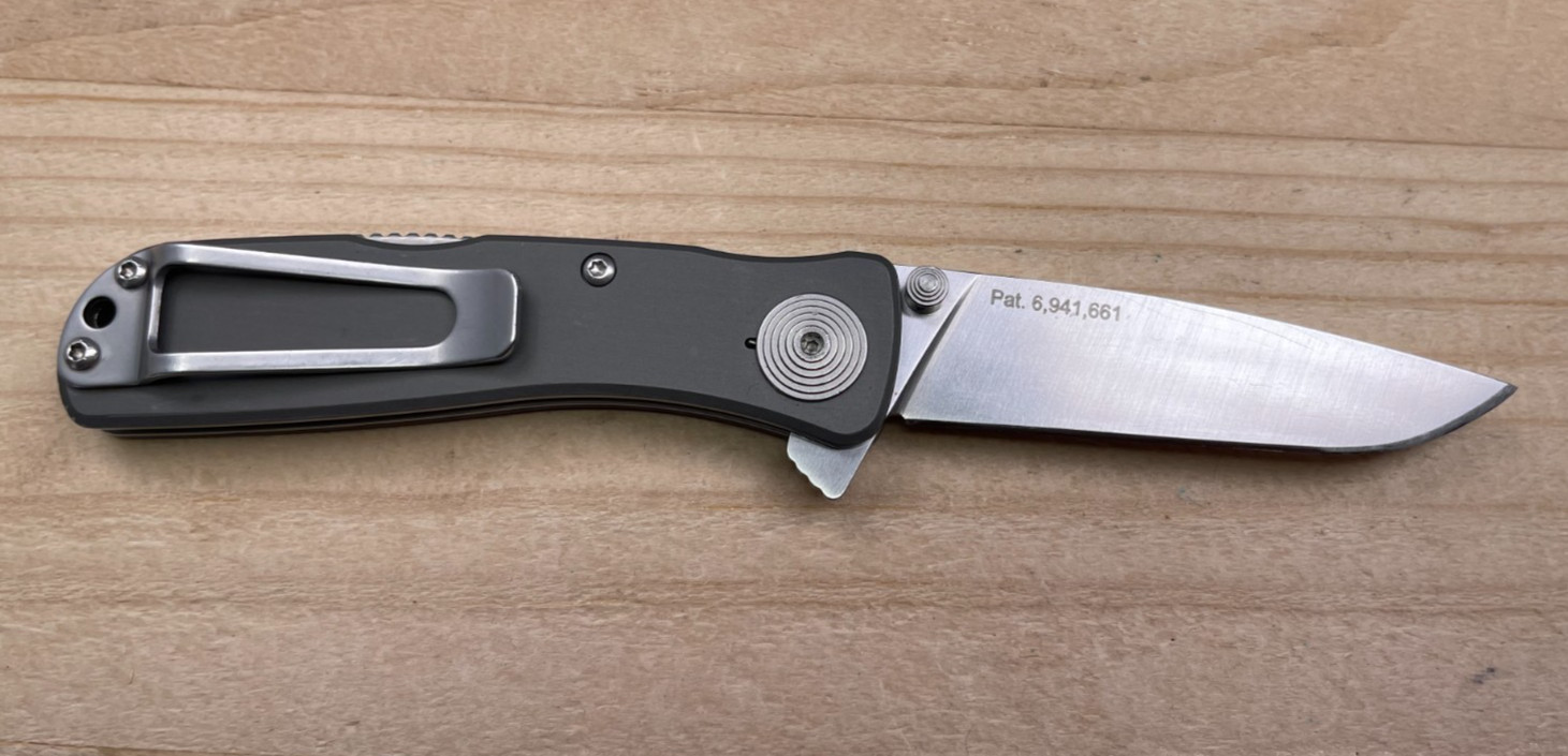 SOG Twitch II A/O Flipper 2.65″ Plain Blade Folding Pocket Knife Aluminum Handle