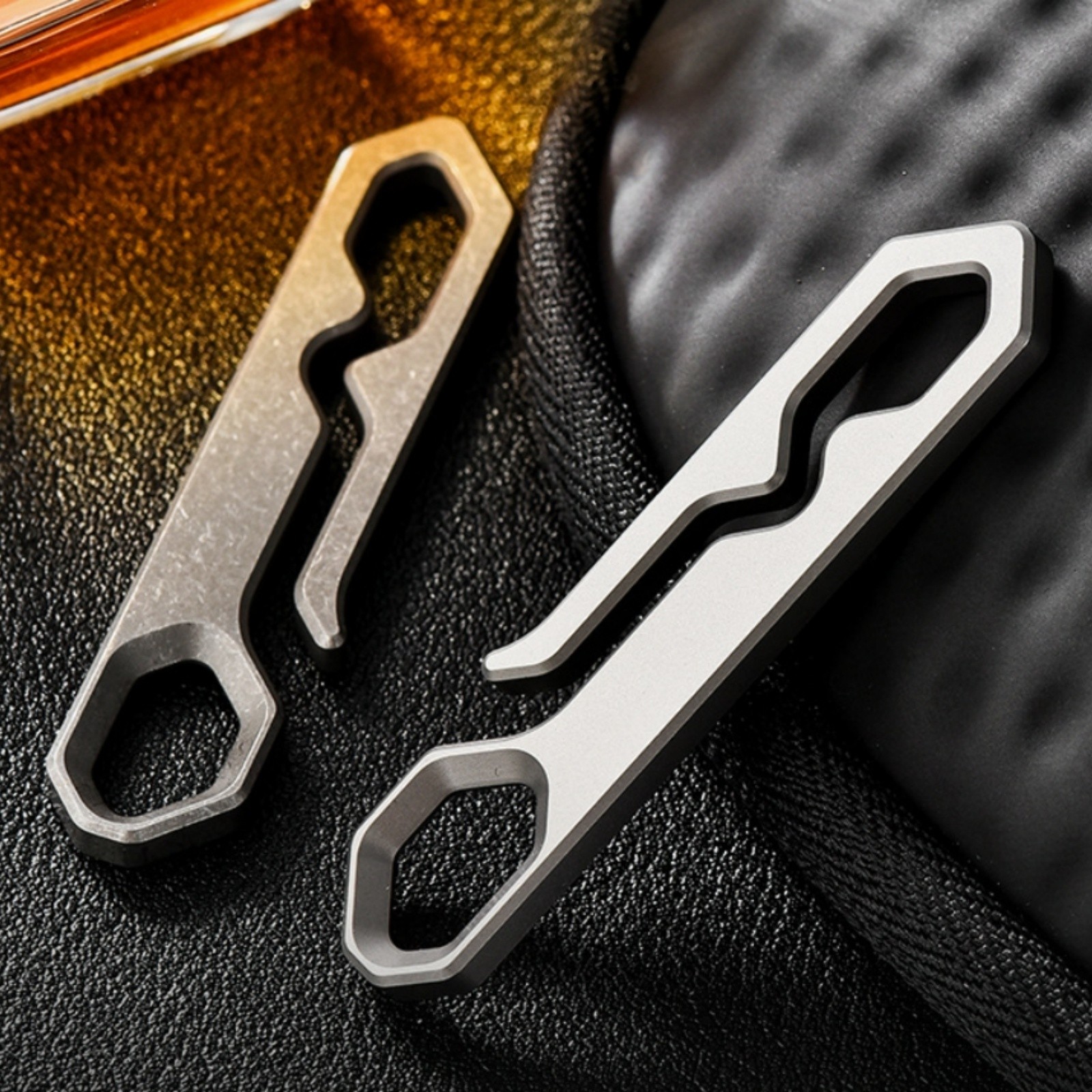 Titanium Alloy EDC Keychain Clip Quick Release Belt Hook Lightweight