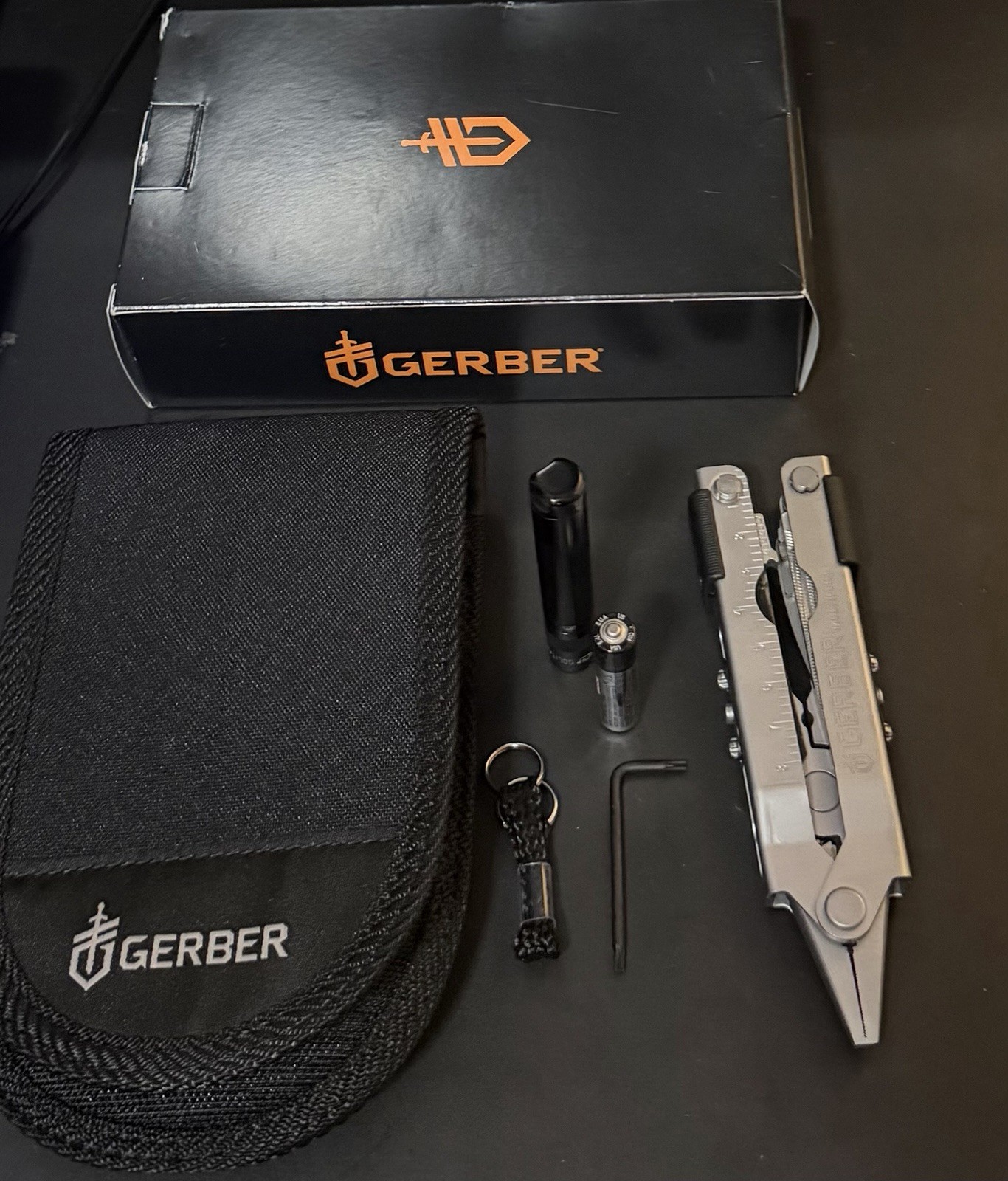 Gerber ‎MP600 Multi-Tool Pliers +Sheath+Flashlight ✨️New Maintenance Kit G07570N