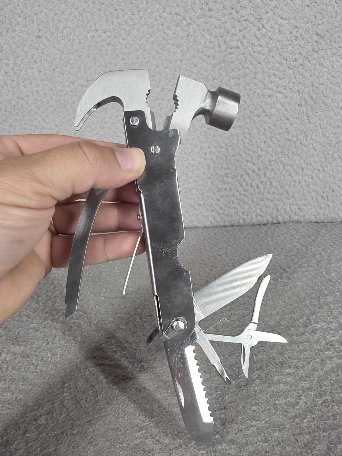 Multitool With Hammer, Wirecutters, Saw, Pocket Knife, Screwdriver & Scissors