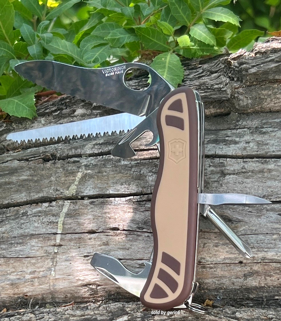 Victorinox One Hand Trekker Desert Grip Swiss Army Knife 0.8461.MWC941, NIB
