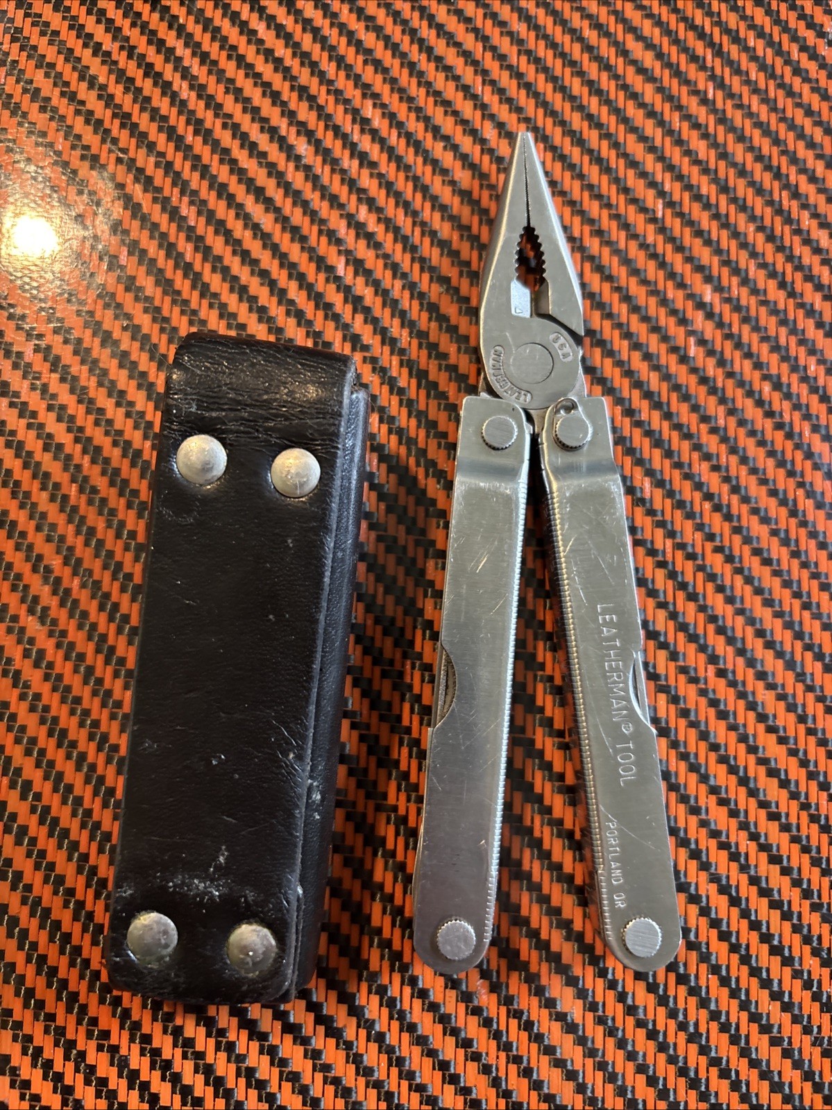 Vintage Leatherman Stainless Steel MultiTool With Leather Sheath 1090 1990s