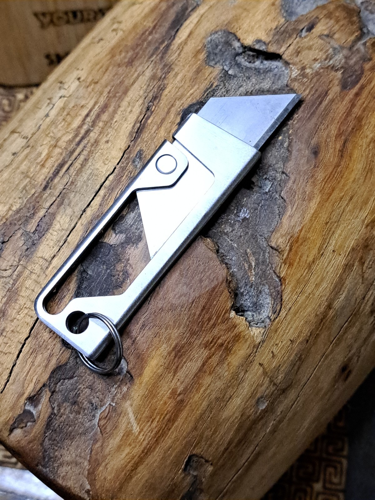 Minimalist Stainless Steel Keychain Utility Knife