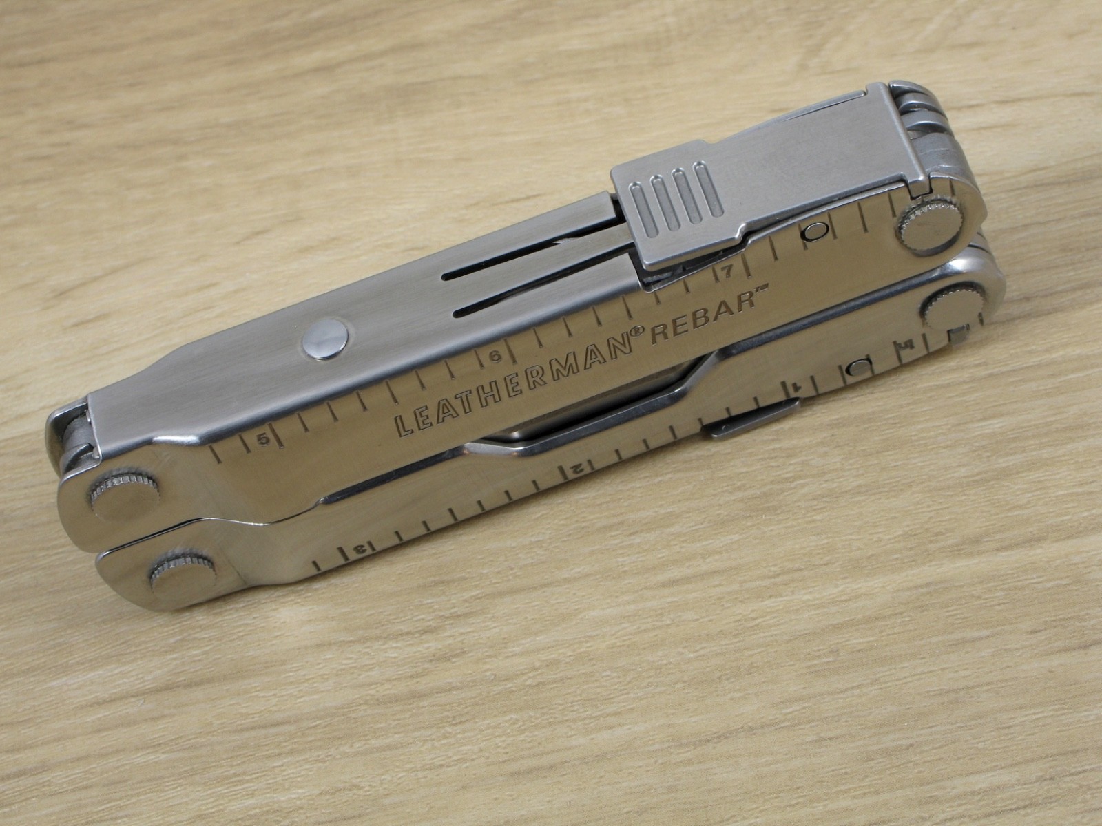 Leatherman REBAR Multi-Tool, Knife, Stainless, w/Nylon Sheath, USA – Excellent