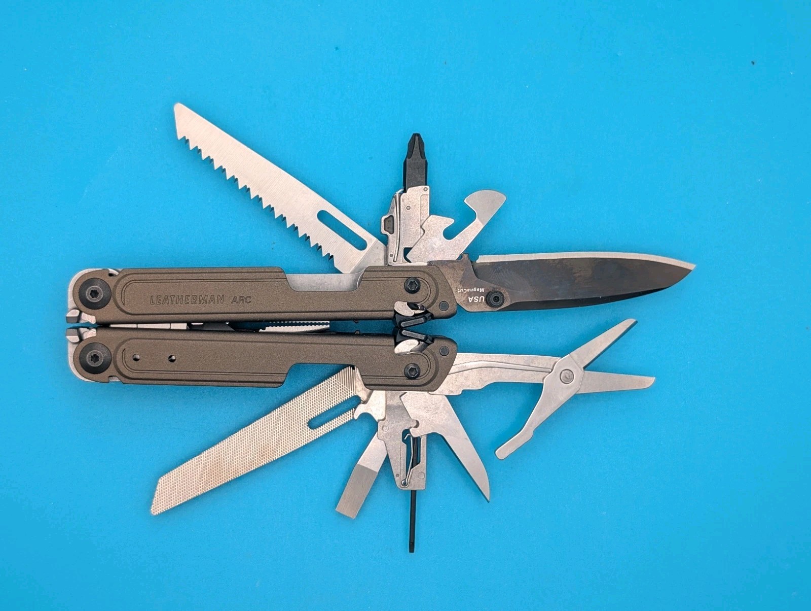 Leatherman Arc Knife Pliers Multitool! Talos! NEW IN BOX!