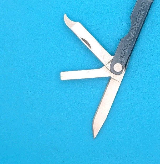 Leatherman Micra Multi-Tool, Knife, Scissors, Key Ring, Blue! *BCC*