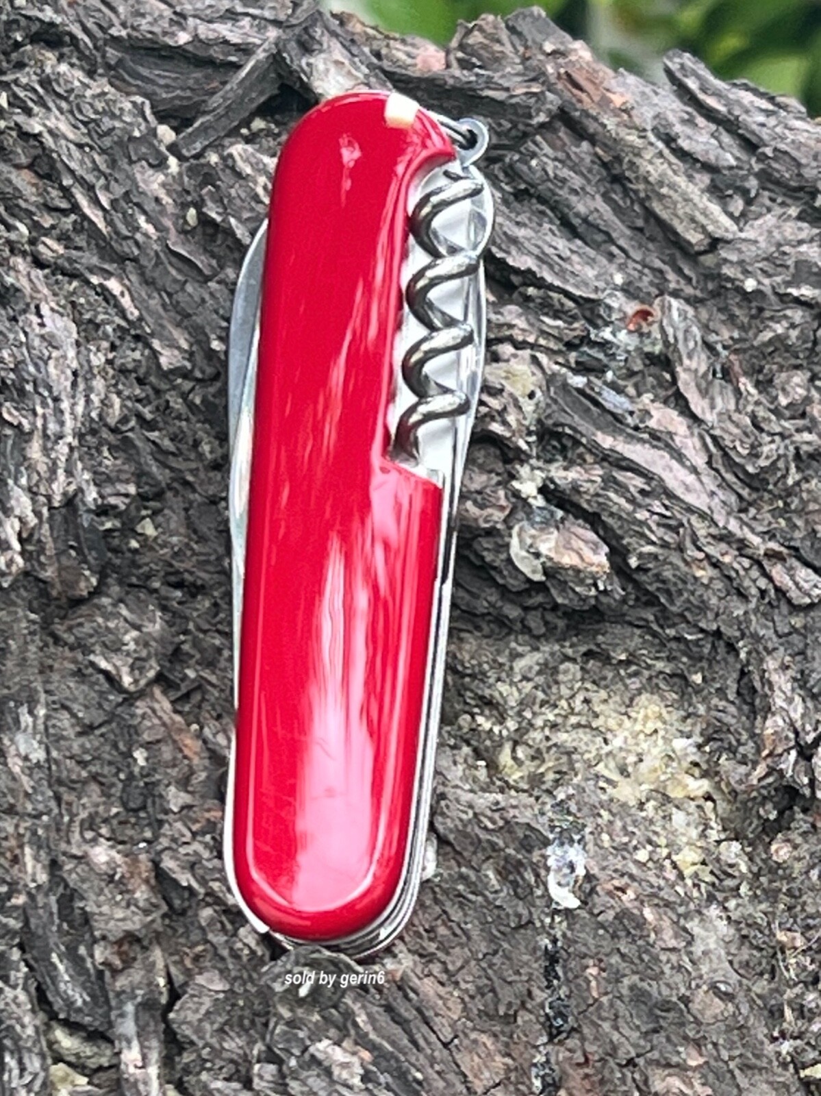 Swiss Army Original Knife Red Huntsman 15 Functions Victorinox 1.3713 New In Box