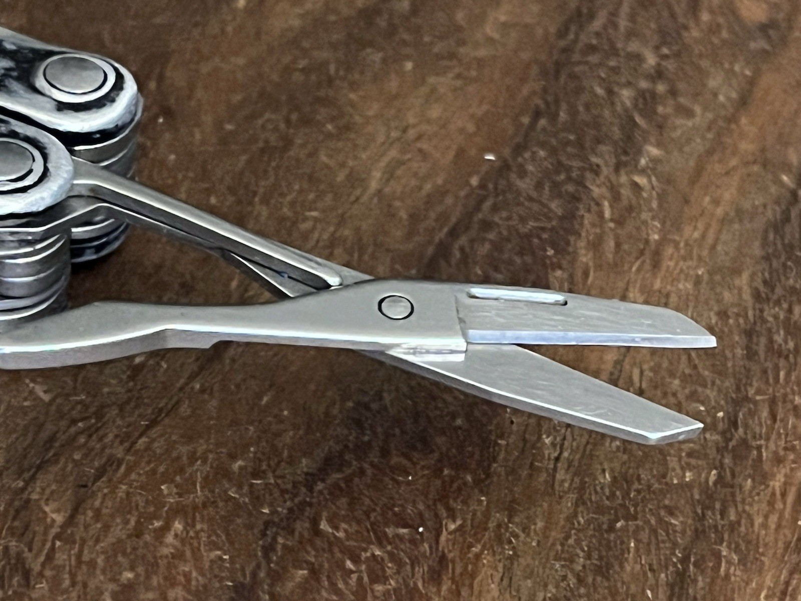 RETIRED Leatherman Squirt PS4 MultiTool Black DISCONTINUED
