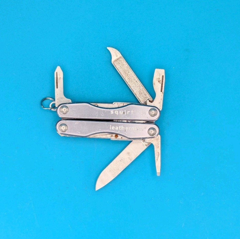 Leatherman Squirt S4 Multi-Tool, Key Ring, Retired, GRAY!