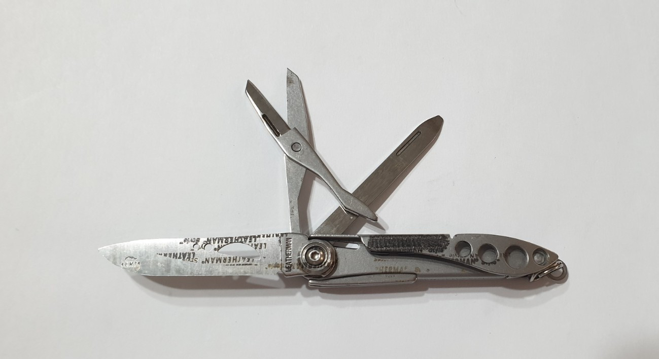 🔥🔥 Leatherman Style One Hand Opening Prototype and Factory Misprint Very Rare