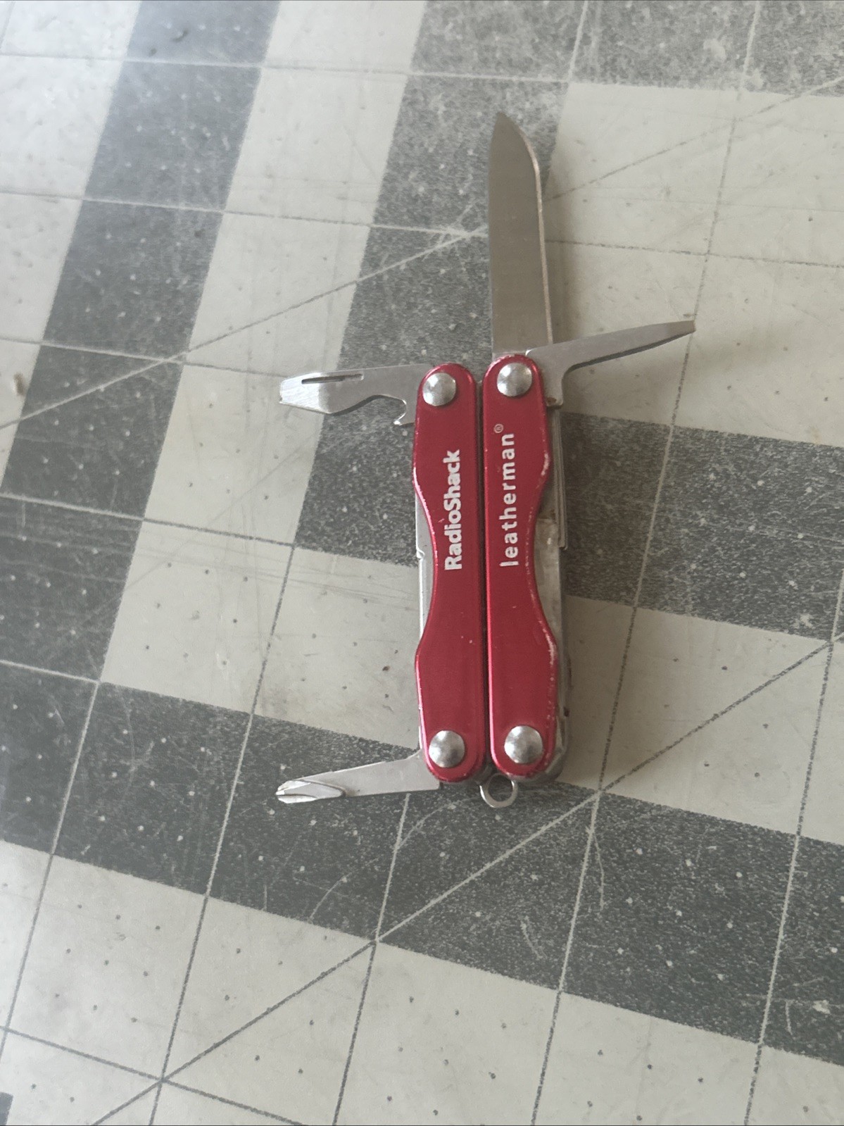 Leatherman Squirt E4 USA Radio Shack Limited Edition Rare