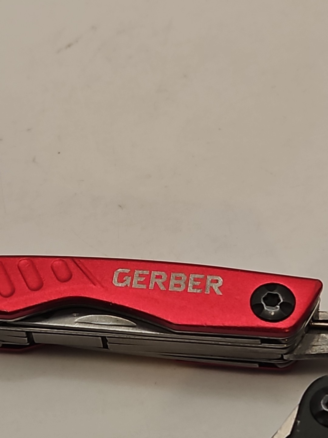 Gerber Dime Red compact multi-tool