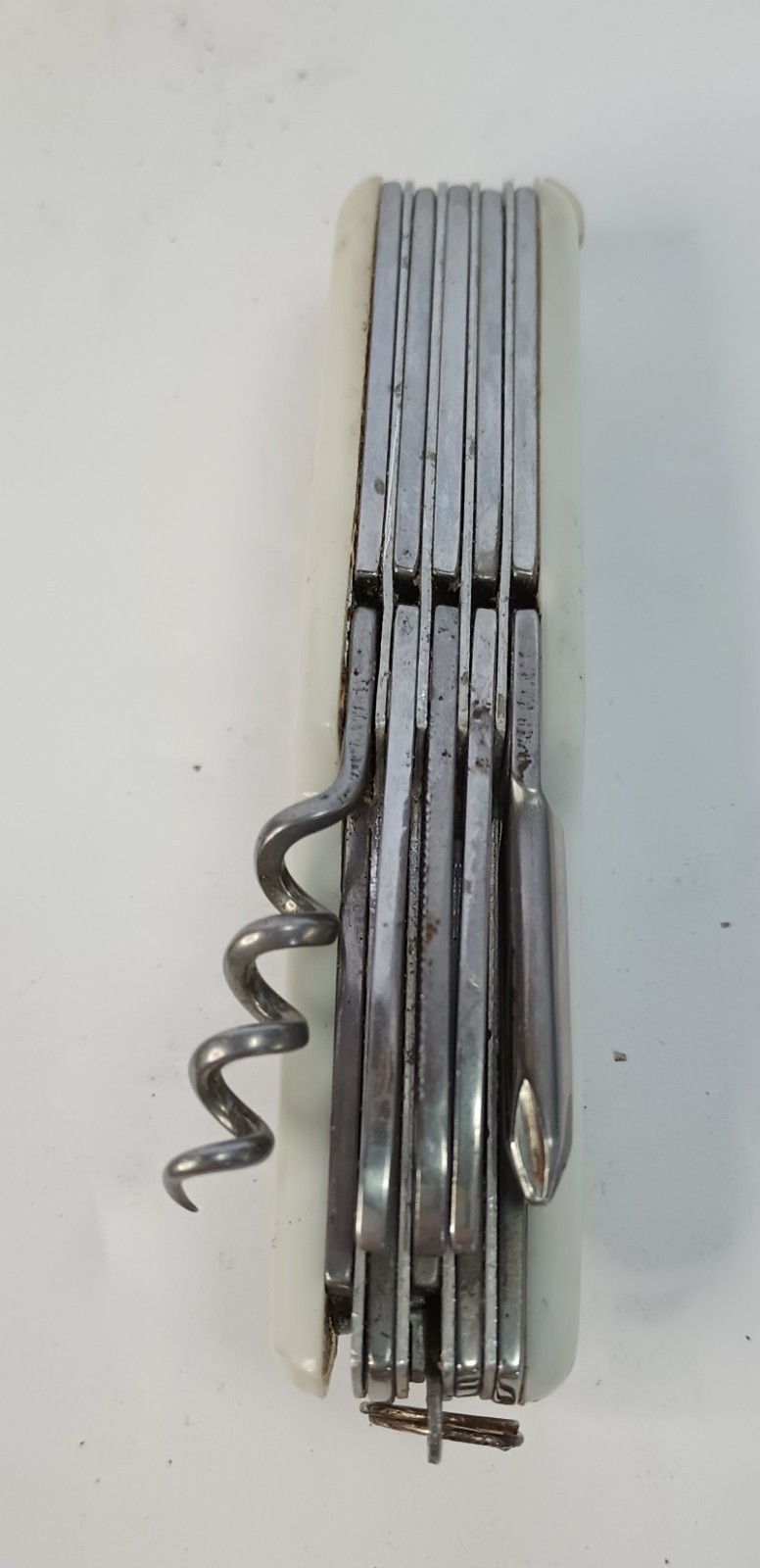 15 in 1 Multi Tool Pocket Knife Scissors Saw Corkscrew Fish Scaler Reamer File
